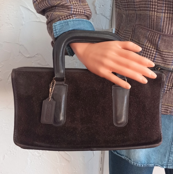 Coach Ruff-Out Suede, Mocha Zip-Top, Early 1970s - Picture 15 of 15